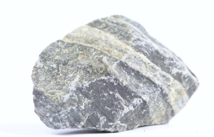 Neobdelan naravni kamen granit.