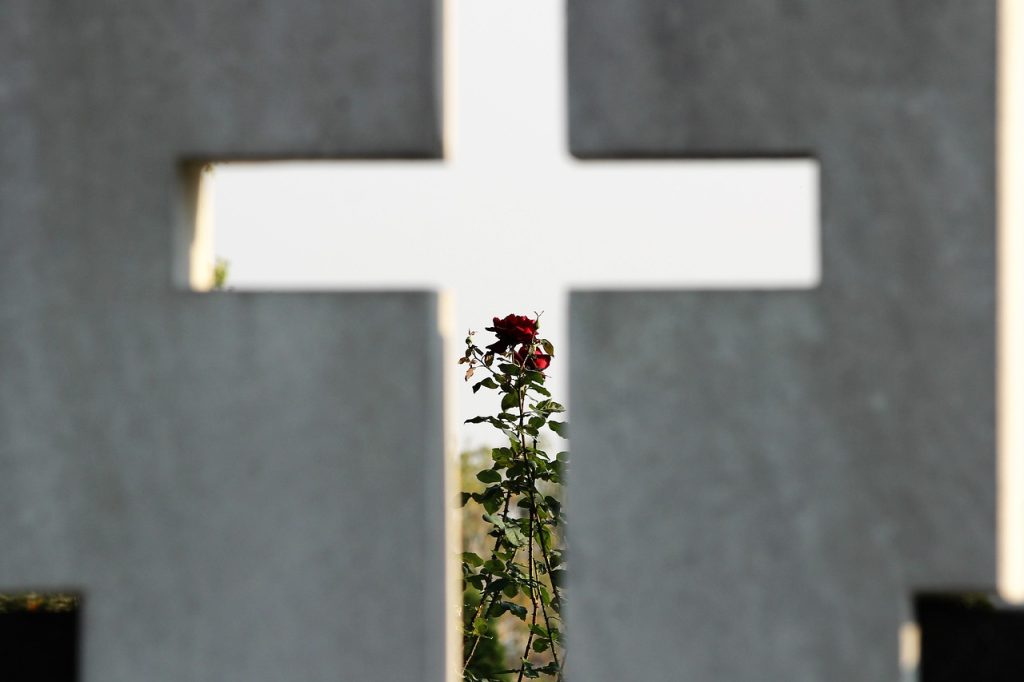 Nagrobni spomenik iz marmorja